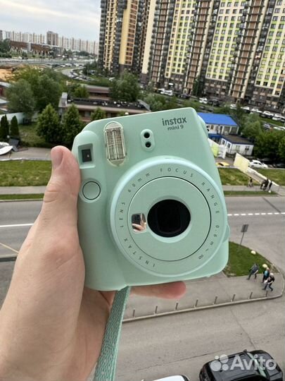 Плёночный фотоаппарат instax mini 9