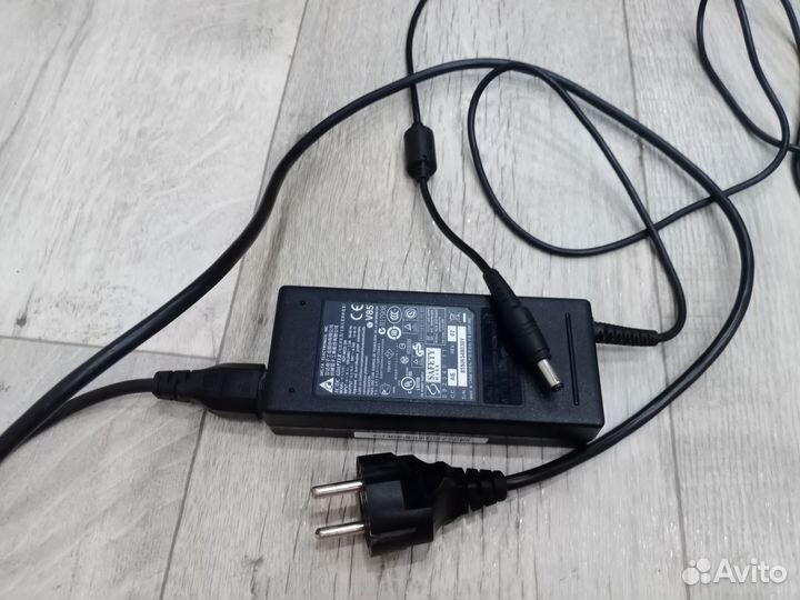 Зарядное устройство для ноутбука оригинал