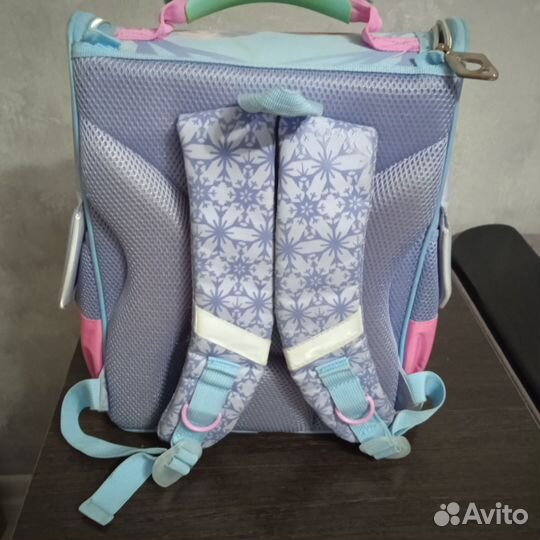Рюкзак школьный для девочки для начальной школы