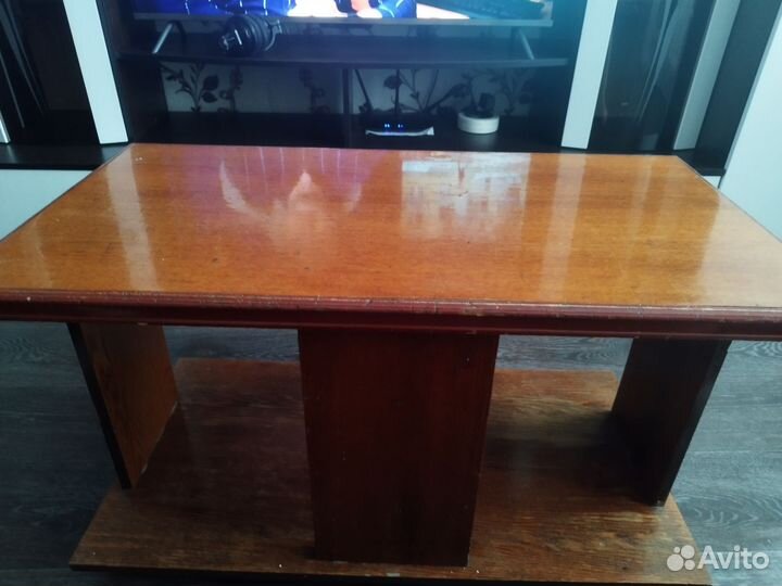 Журнальный столик на колесах бу