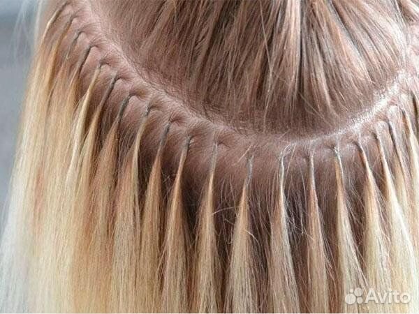 Модель на капсульное наращивание волос