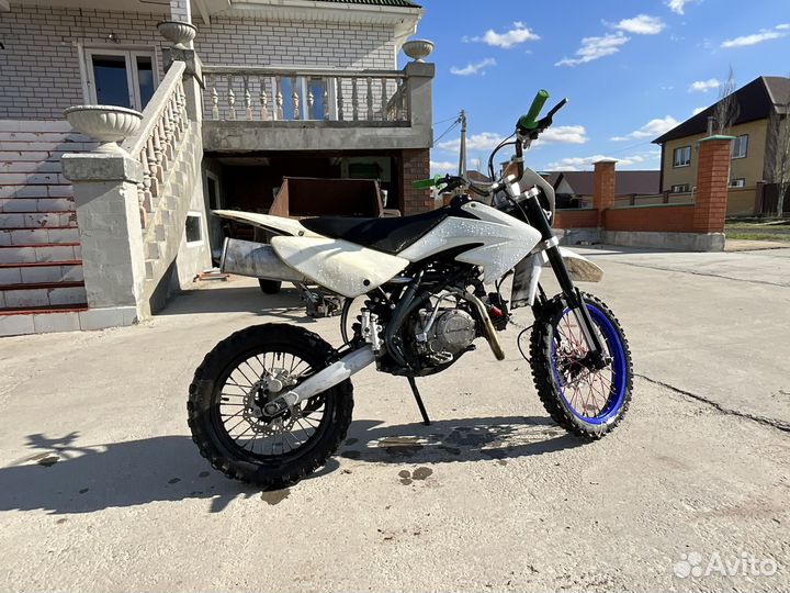 Питбайк Regulmoto Seven Medalist 150e