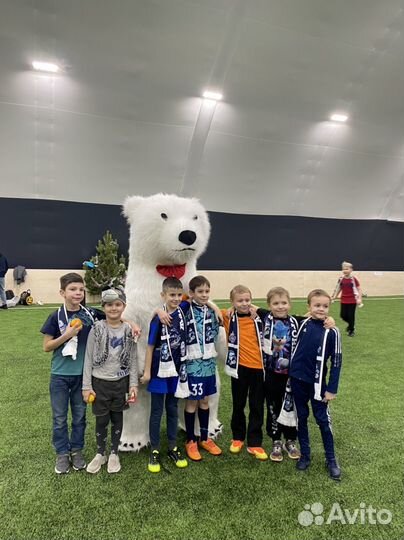 Белый Мишка поздравление.Ростовые куклы