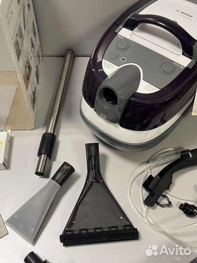 Моющий пылесос Bosch BWD41740