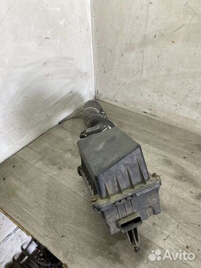 Корпус воздушного фильтра Ford Focus