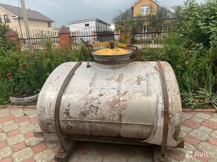 Бочка молоковоз