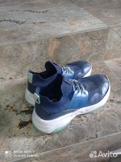 Кроссовки, кеды, туфли, босоножки 38, 39