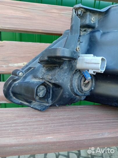 Фара на toyota camry 55