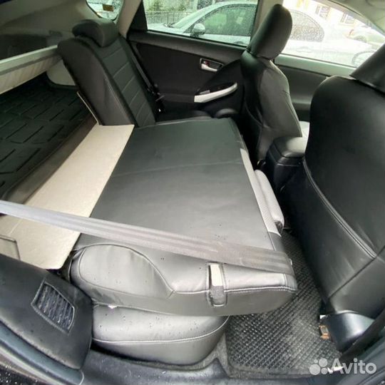 Авточехлы Toyota Prius 30