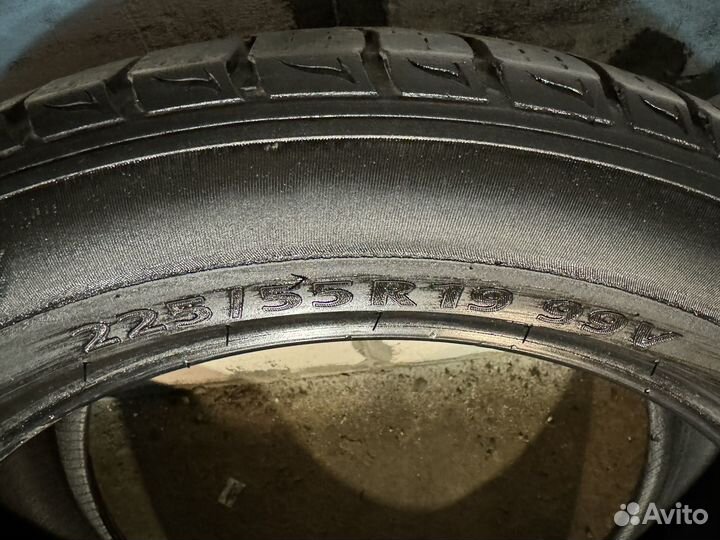 Kumho Crugen Premium KL33 225/55 R19 99V