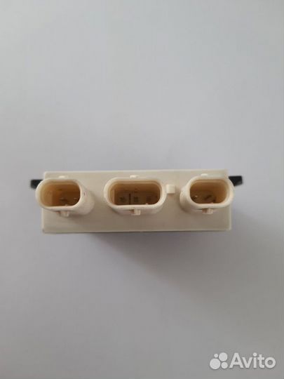 Блок системы открывания багажника Chevrоlet tahoe