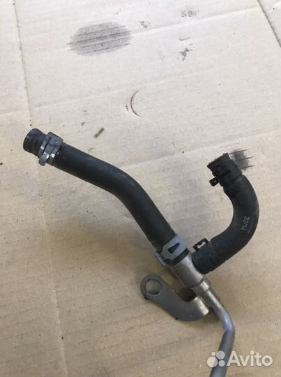 Трубка турбокомпрессора Порше Кайен 958(1335)