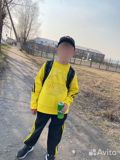 Костю adidas lego