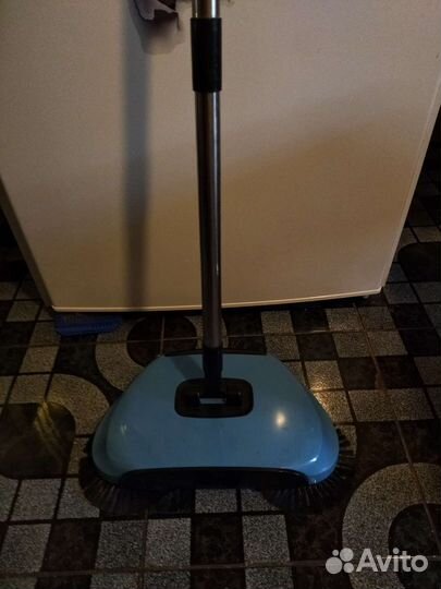 Щетка-веник с пылесборником