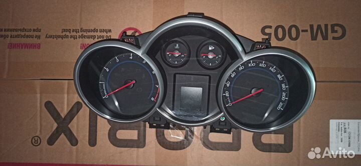 Панель приборов Chevrolet Cruze J300