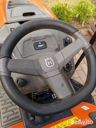 Садовый трактор Husqvarna
