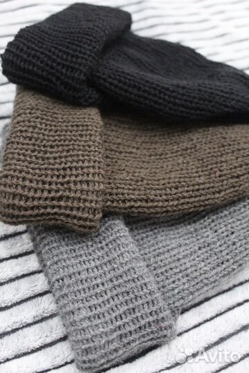 Шапка вязаная ручная работа