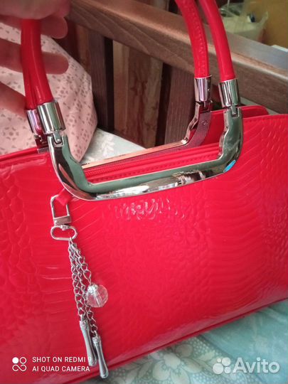 Сумка лак красная на выход
