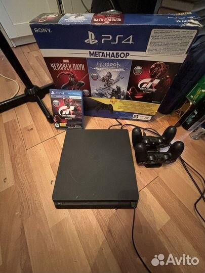 Sony PS4 slim 1tb