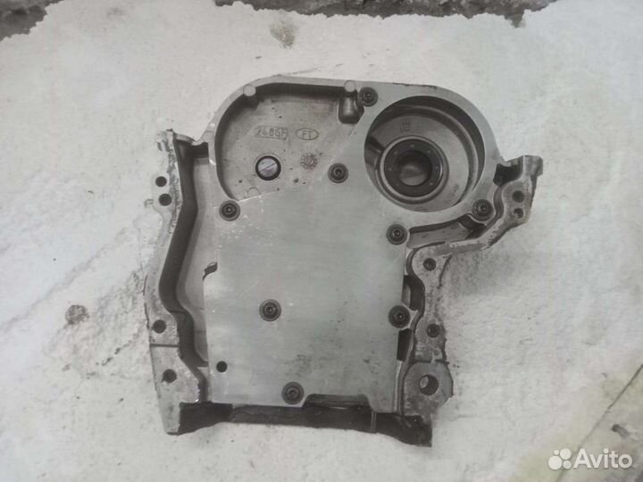 Крышка двигателя передняя Jeep grand Cherokee wk2