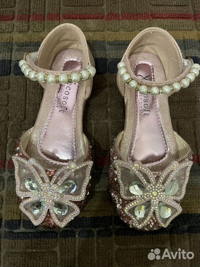 Туфли девочка нарядные