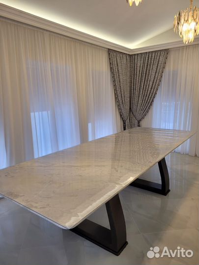 Стол обеденный(кварцит,мрамор,гранит)