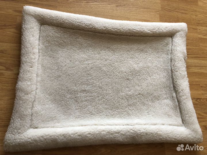 Лежак для кошки/ выставка