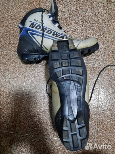 Лыжные ботинки