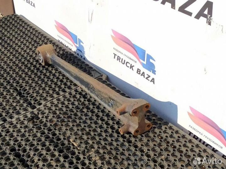 Тяга реактивная продольная правая