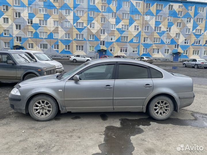 Volkswagen Passat 1.9 МТ, 2003, 303 000 км