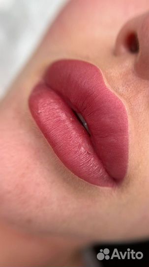 Перманентный макияж губ, бровей и глаз