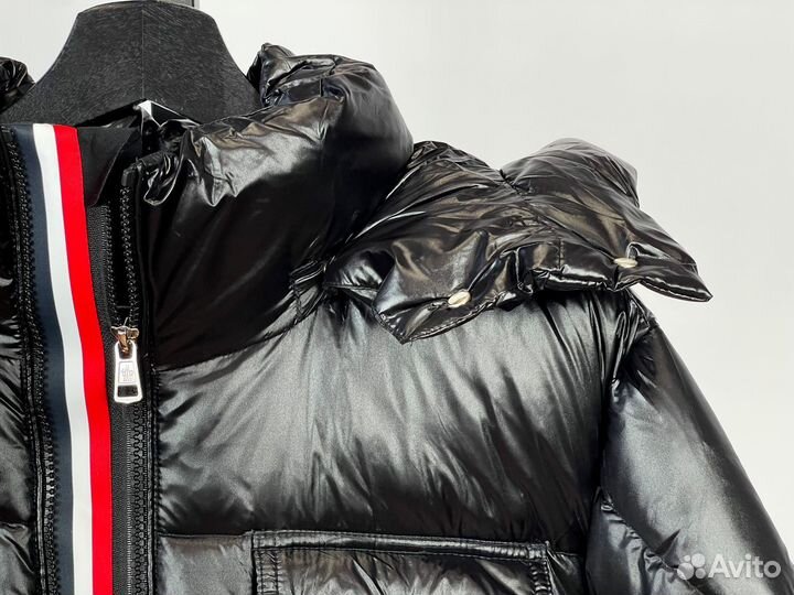 Down Jacket Moncler Montbeliard Black