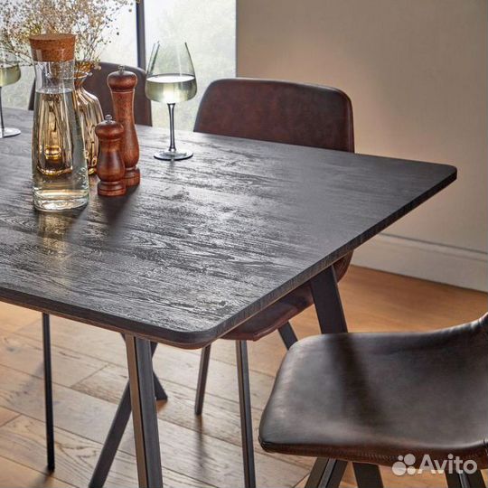 Кухонный стол