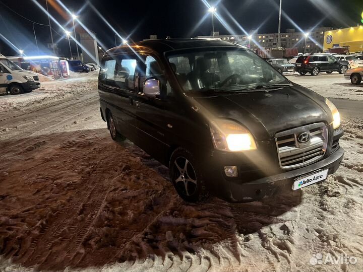 Hyundai Starex 2.5 AT, 2005, 290 000 км