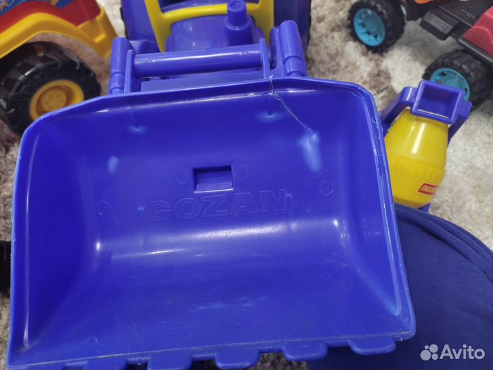 Игрушки-машины, трактор