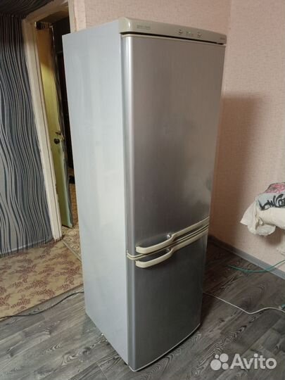 Холодильник samsung