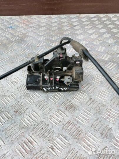 Замок двери передний правый Chevrolet Epica V250