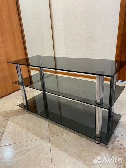 Стеклянная тумба под тв
