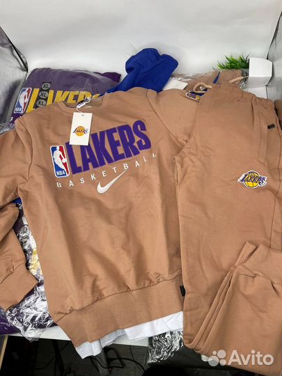 Костюмы lakers