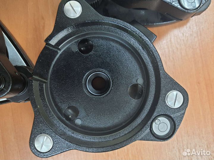 Трегер подставка тахеометр