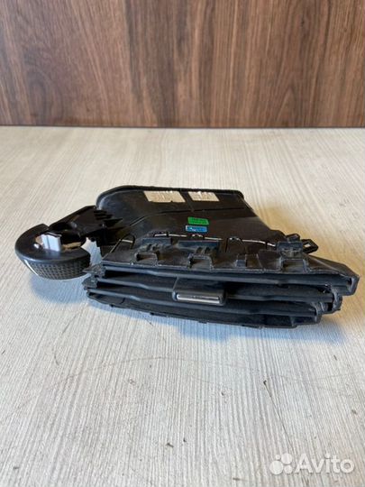 Дефлектор левый Ford Focus