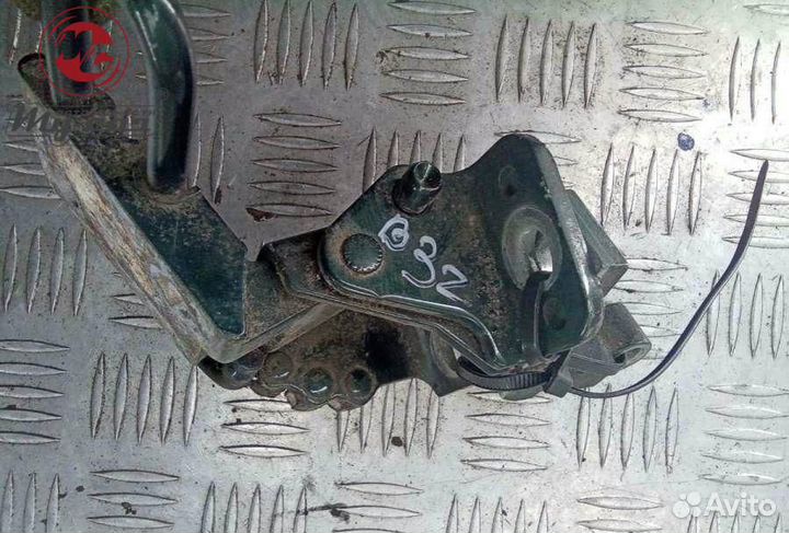 Петля двери передней правой audi a6 4b-c5 (1997-2001) 2.8 4b0831412a