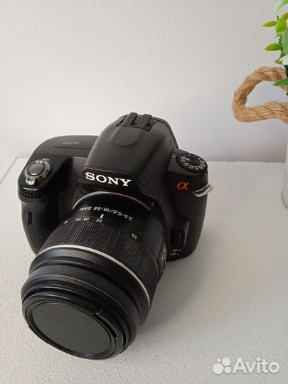 Зеркальная фотокамера Sony