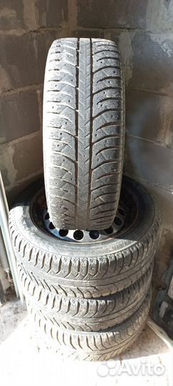 Bridgestone Ice Cruiser 7000 205/55 R16 91T