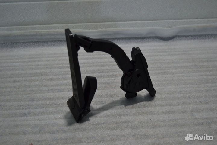 Педаль газа Hyundai Elantra 5 MD