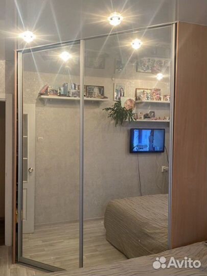 Двери купе зеркальные раздвижные