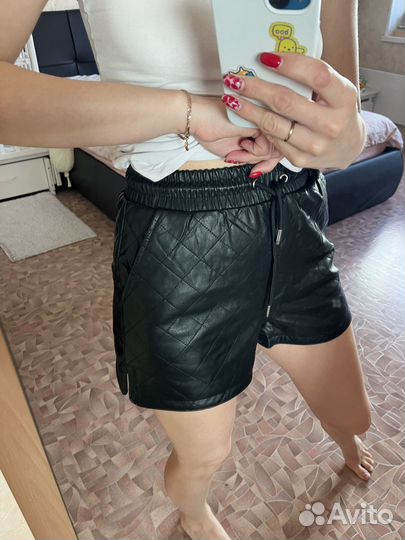 Шорты кожаные
