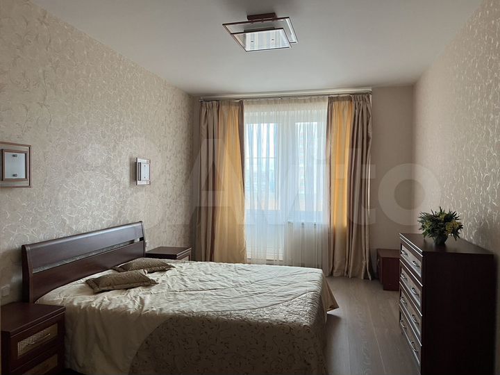 2-к. квартира, 72 м², 10/16 эт.