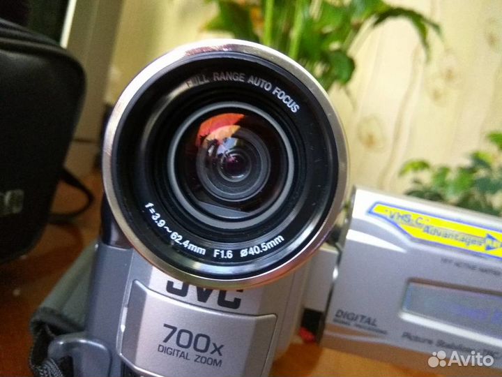 Камера JVC 700X Digital Zoom