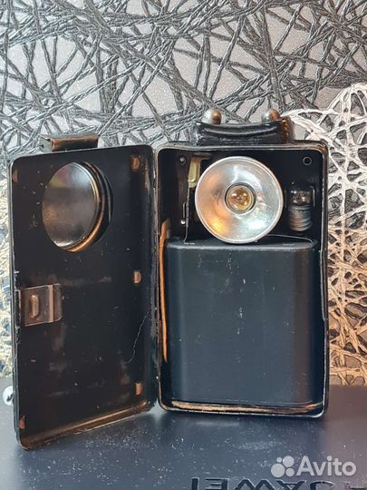 Фонарик военный